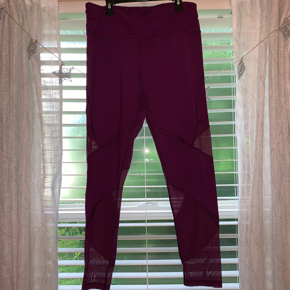 Victoria’s Secret Knockout Legging
